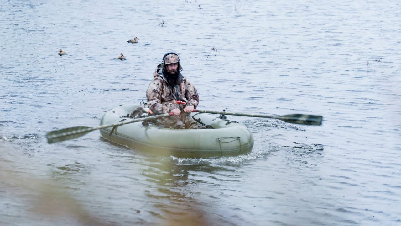 Duck Hunt [Eric Jackson hunting in Bellingham, WA]