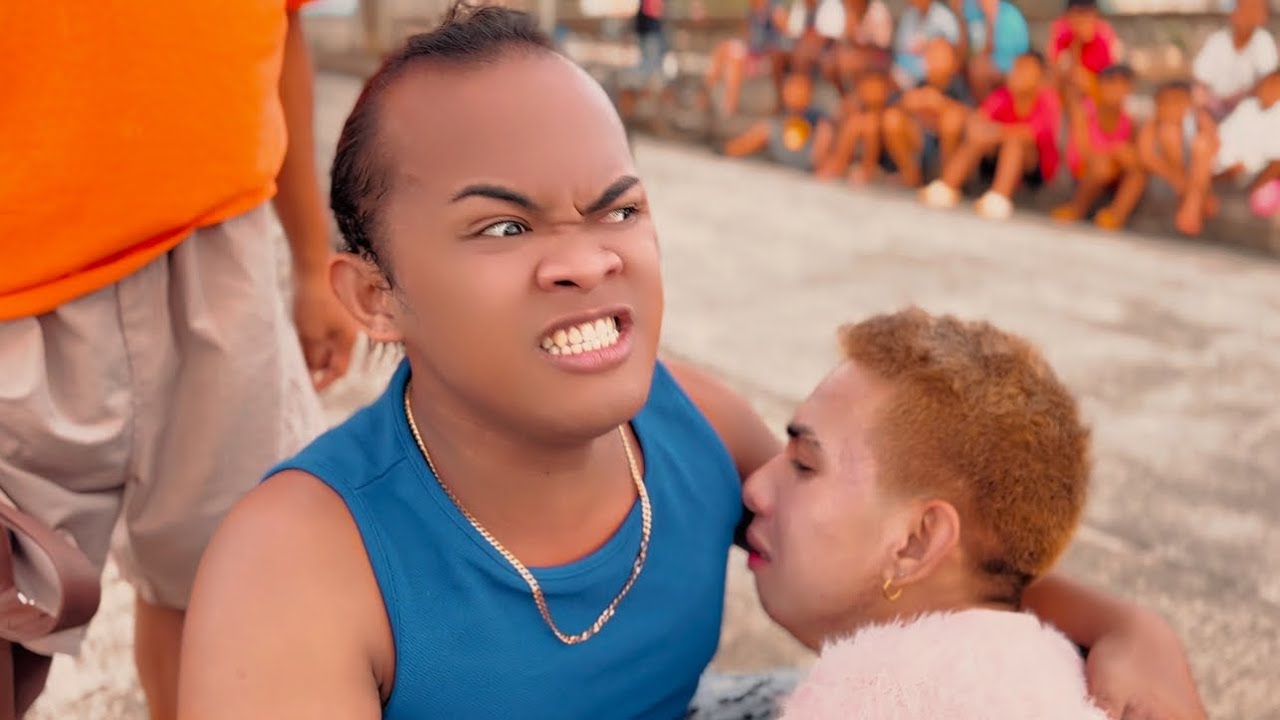 Tata edoy gilibak libak sa mga tao sa fishport
