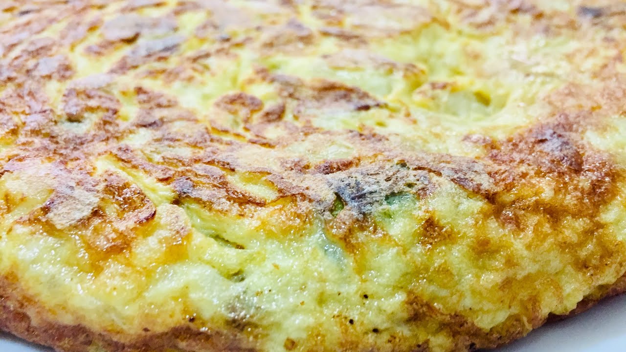Tortilla de patatas con ajos tiernos súper fácil y riquísima! / Tirshowcooking