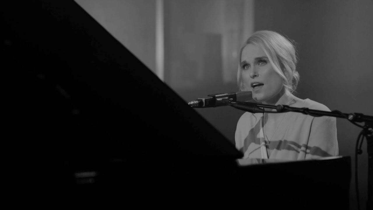 Eva Weel Skram - Berre la meg vær (live fra Lille Sal)