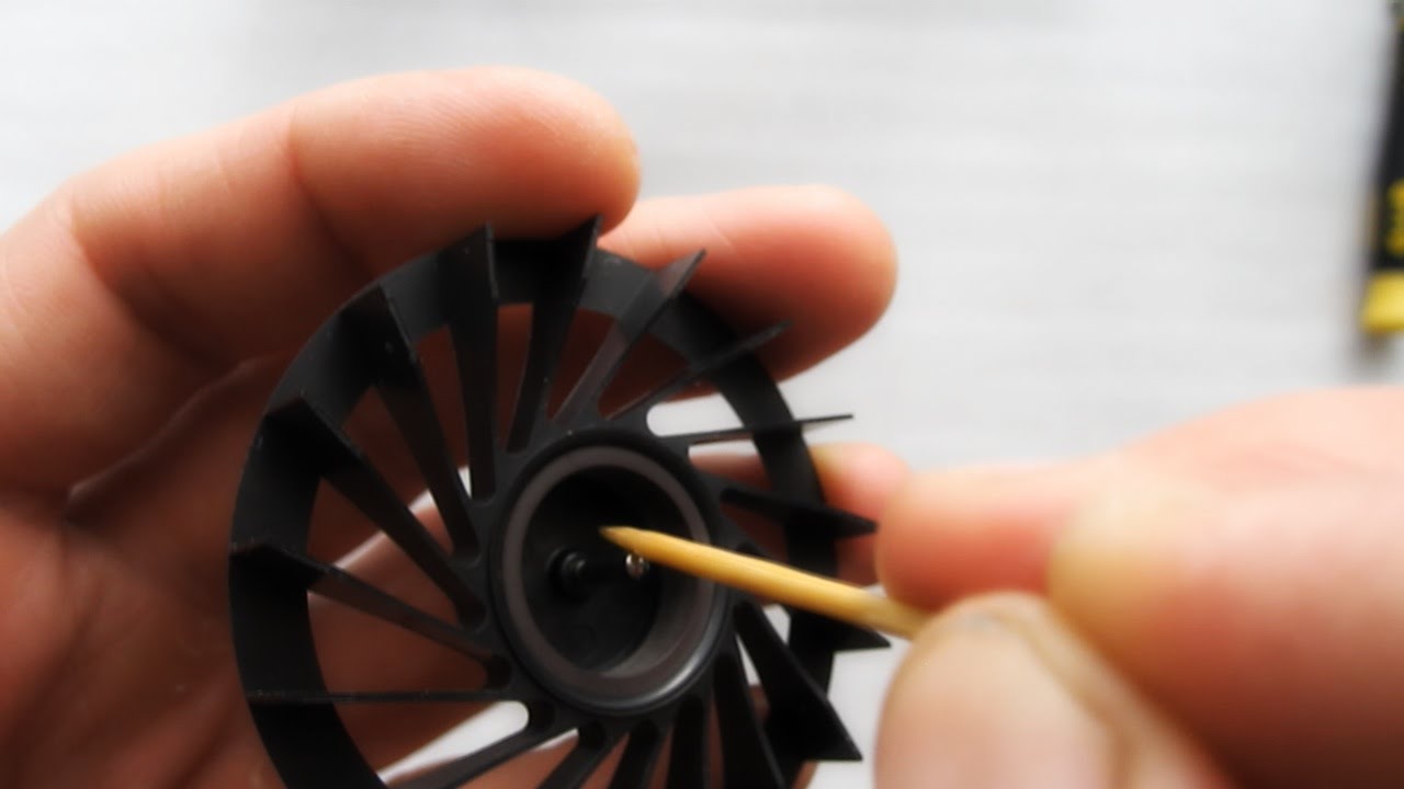 Samsung R60 plus, R58, P500  - Fan cleaning (Чистка системы охлаждения - вентилятора, кулера)