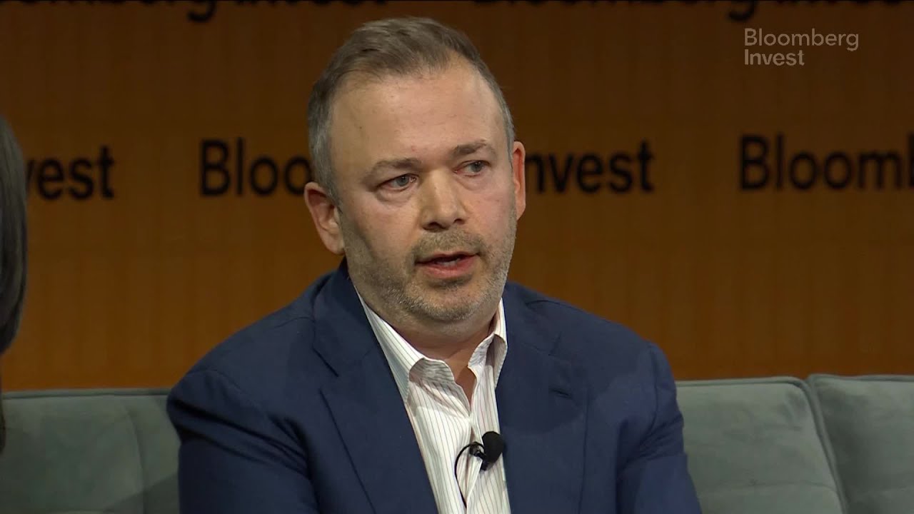Why Boaz Weinstein Champions Closed-End Fund Arbitrage Strategy