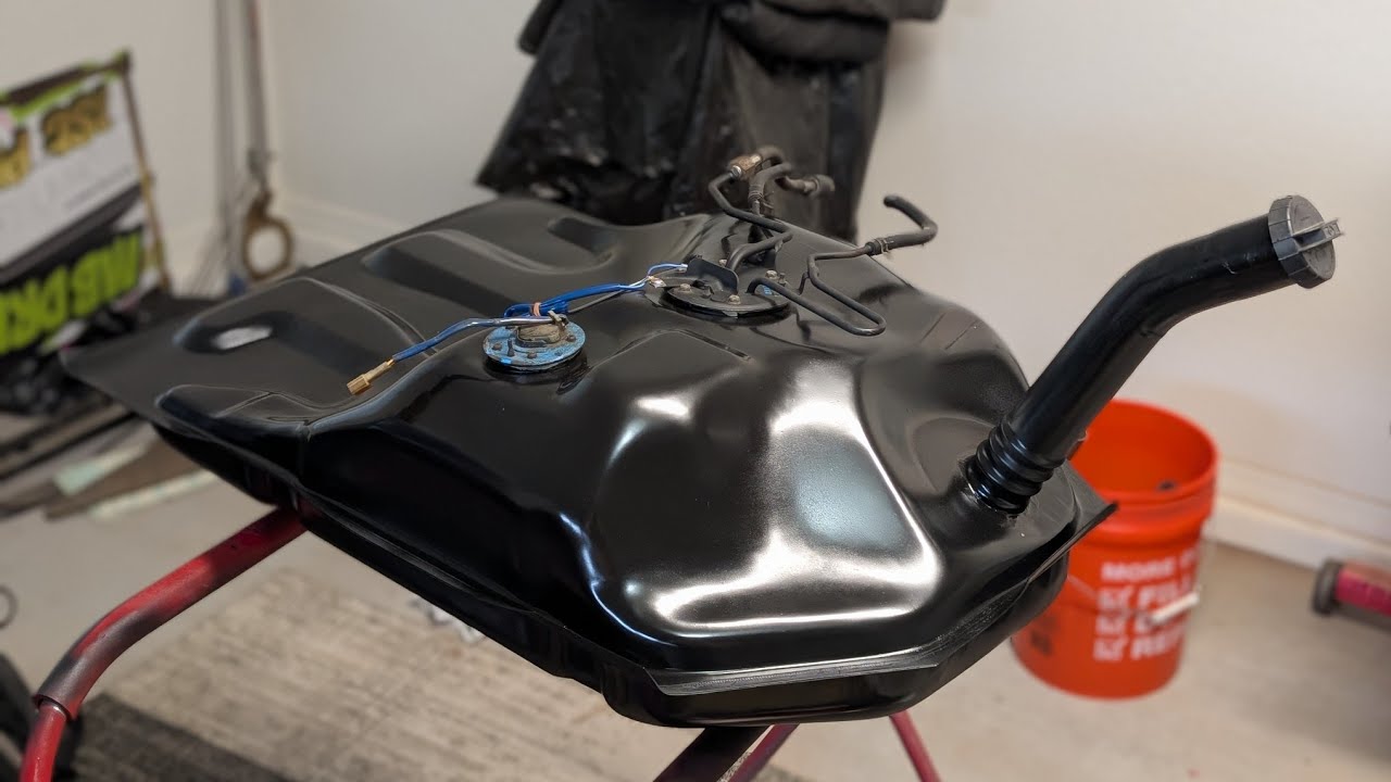 AE86 - Replace your RUSTY Gas Tank and Refresh the Fuel System