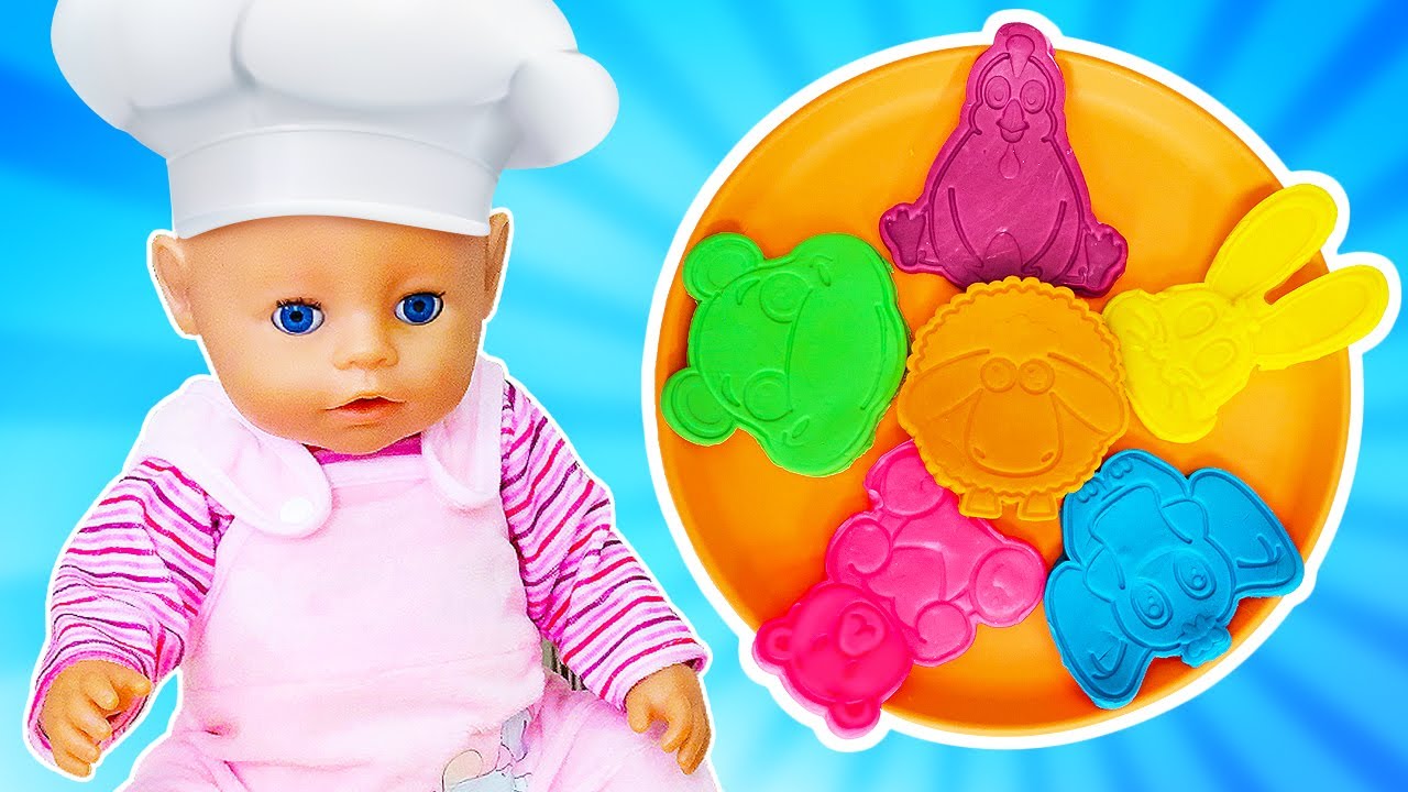 Good morning, Baby Annabell doll! Maya cooks Play-Doh animal cookies & pancakes for Lina.