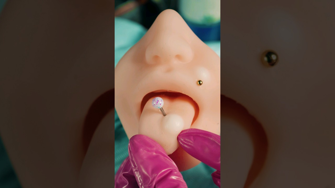 ASMR - PIERCING REALISTA INFECTADO