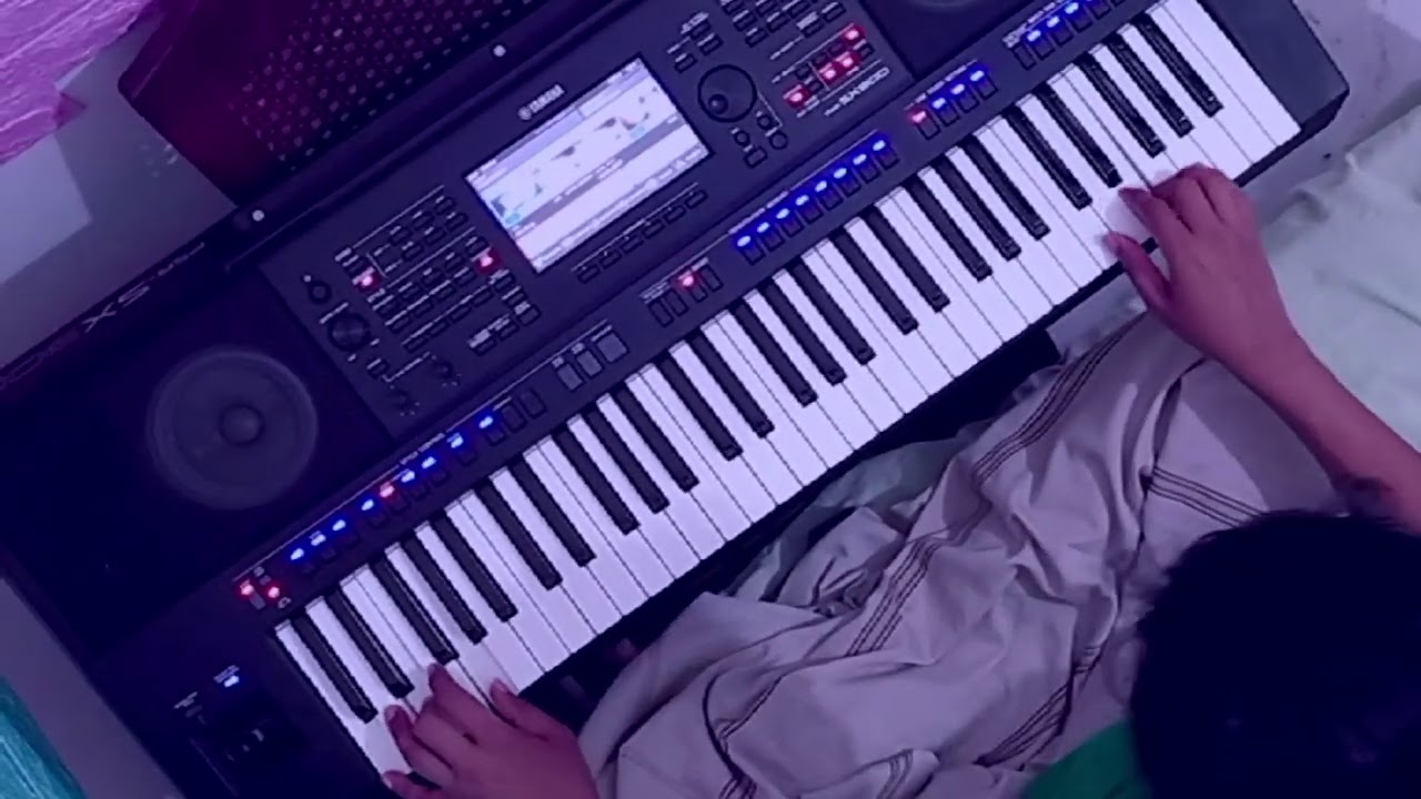 පායා ඇයි හිනැහෙන්නේ (Live Keyboard player) Paya ei hinehenne
