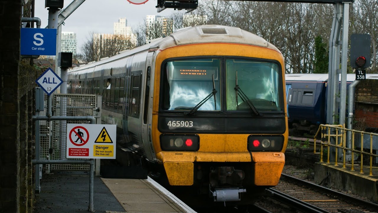 Southeastern Class 465909, 465924 and 465903 depart Hither Green (11/04/2026)