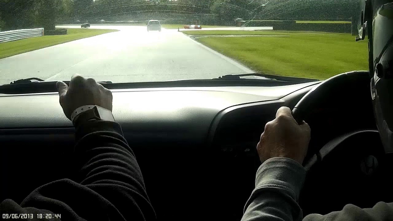 Honda S2000 First wet Trackday with Instructor Oulton Park