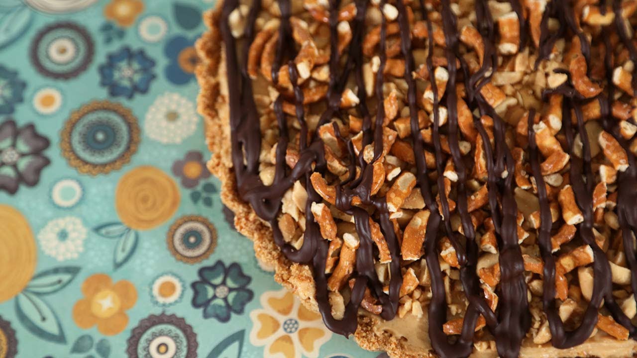 Chocolate Pretzel Peanut Butter Pie Recipe
