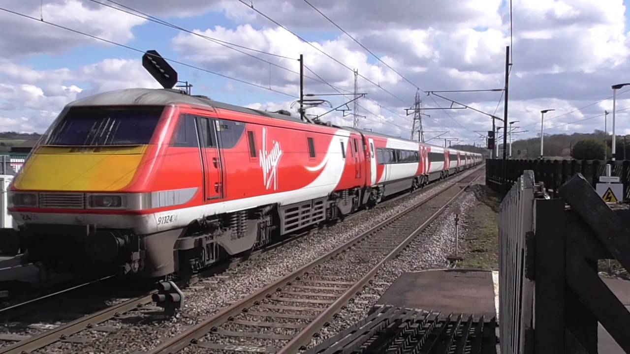 Trains at Grantham Station (#5) - 09/04/2016