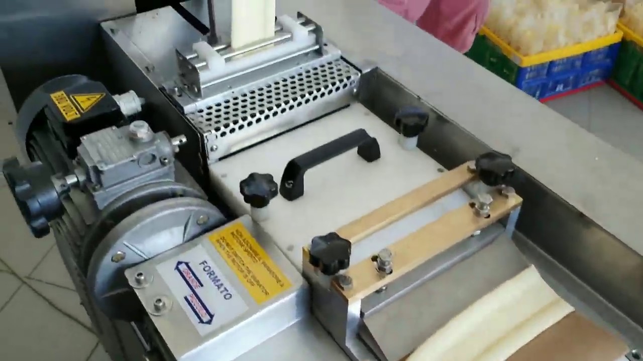 Macchine per pasta COCOZZA - Linea di produzione di prodotti tipici regionali