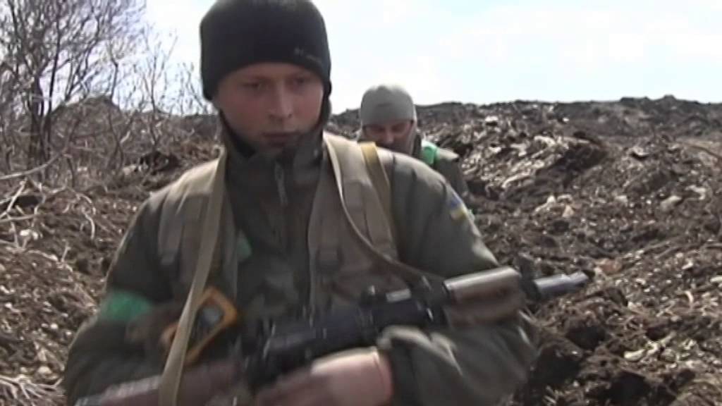 Battle For East Ukraine: Ukrainian reconnaissance forces prepare for militant attacks