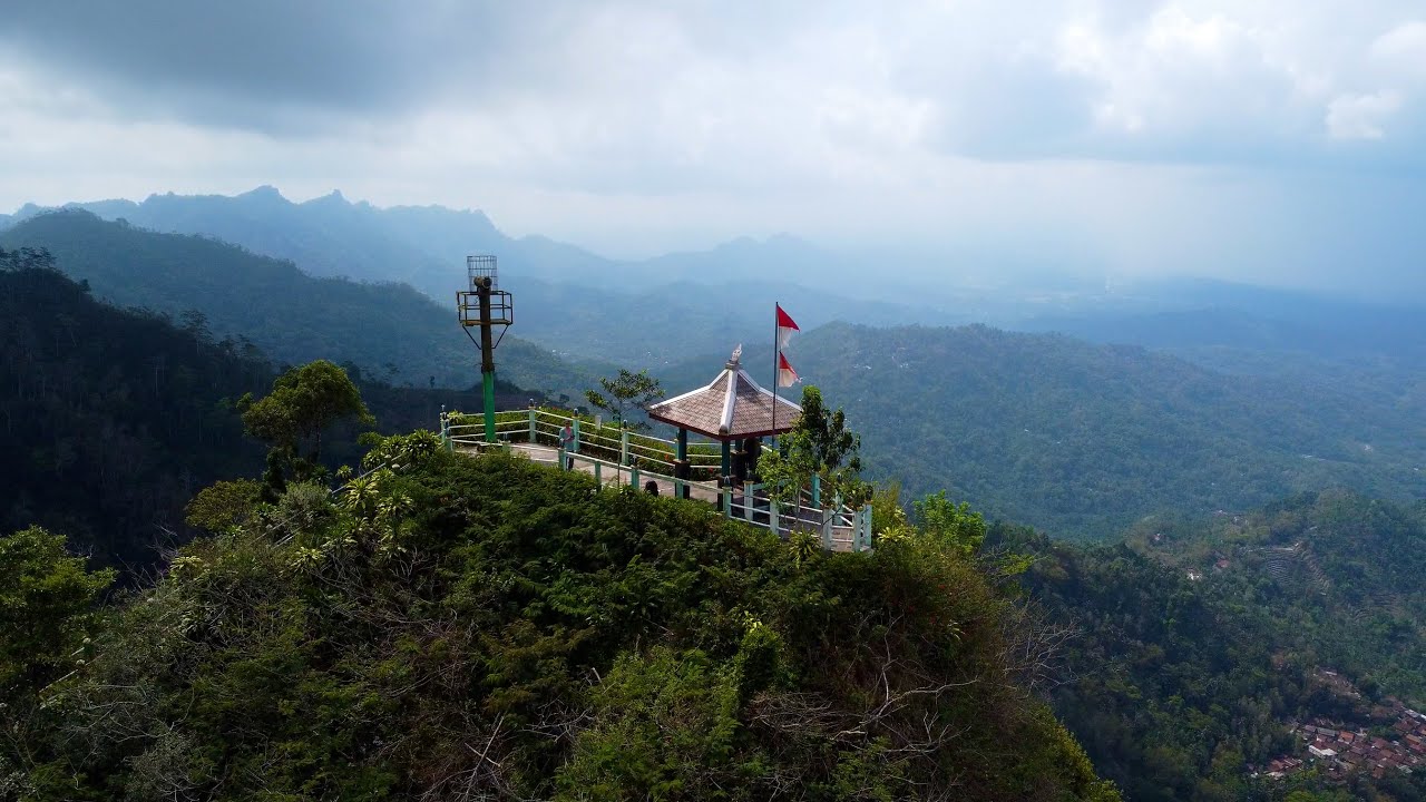 Pusat Tanah Jawa. Singgasana Para Dewa. Puncak Suroloyo #wisata #coffee #djimini2 #wisata