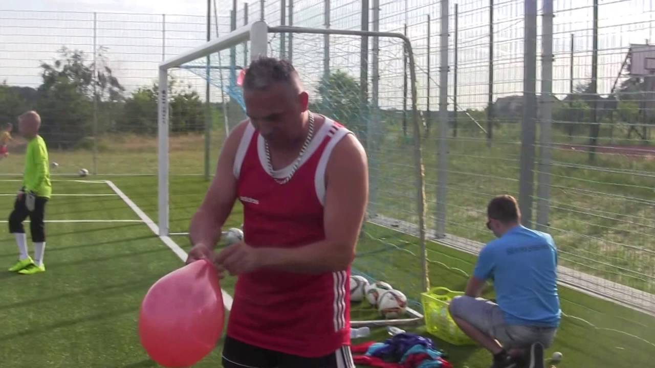 Cz1-Urodzinowy trening Nadusi w Akademii Mistrzostwa Piłkarskiego--Nasia jako ośmiolatka-Meczyk