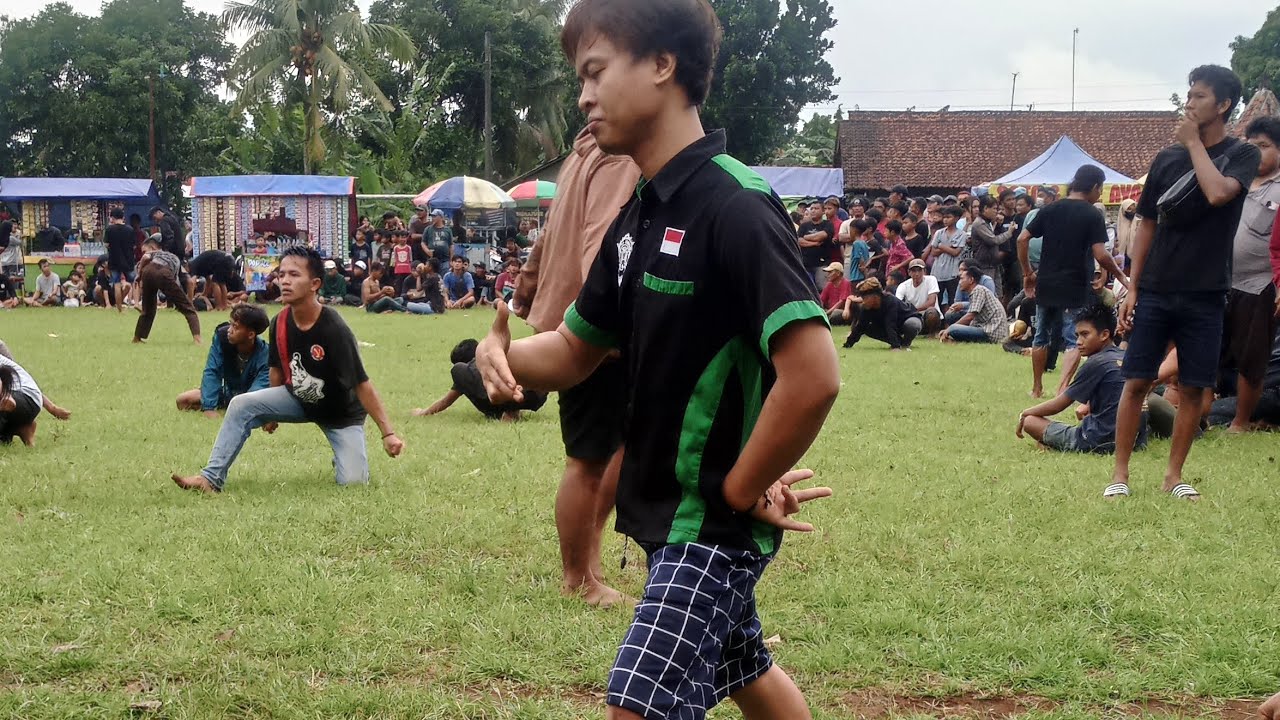 Janturan ebeg di desa karang petir kec kalimanah 