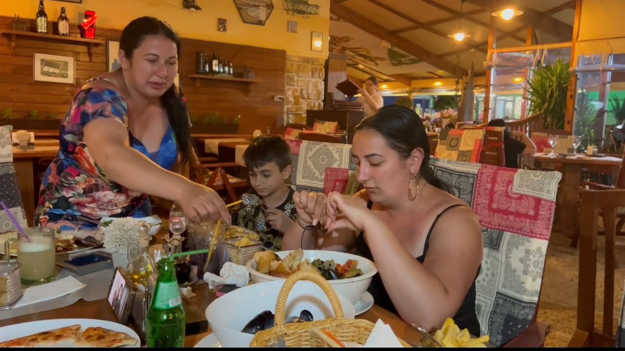 ȘATRA DIN STREHAIA LA RESTAURANT IN MAMAIA!