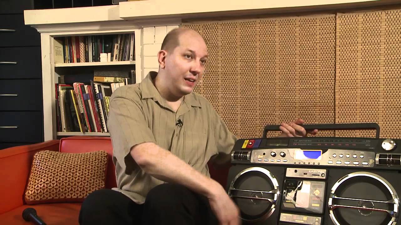 Gadget Magic - Classic 80's Lasonic Boom Box iPod Dock