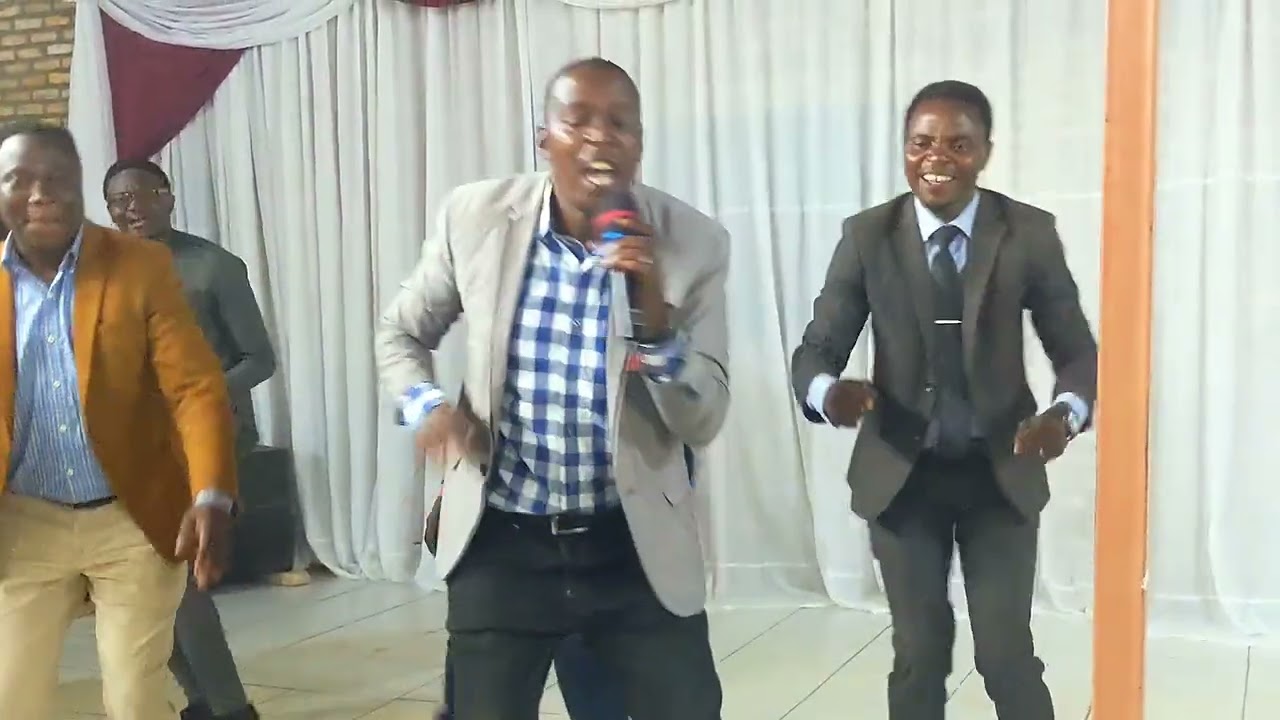 ABINGENZI GONZAGE MUBIHE BIDASANZWE MU NDIRIMBO ATI DAWIDI ABUZE UKO ABIGENZA