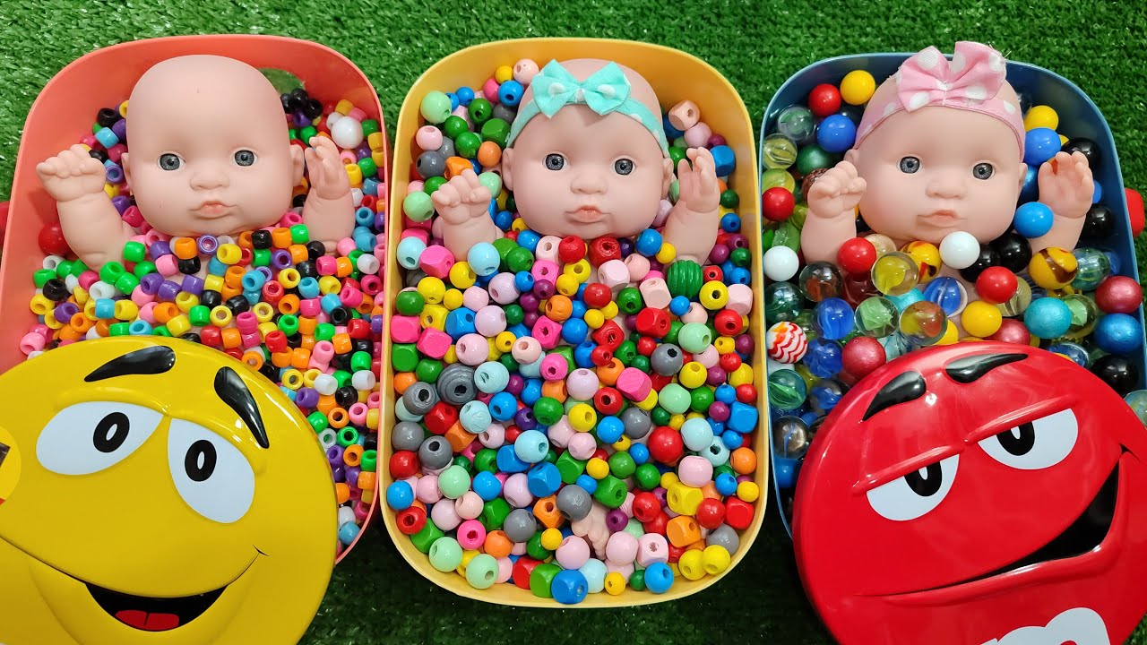 Full Candy Bathtubs 🛁🍬 / M&M’s & Rainbow Slime Cutting and Relaxing ASMR