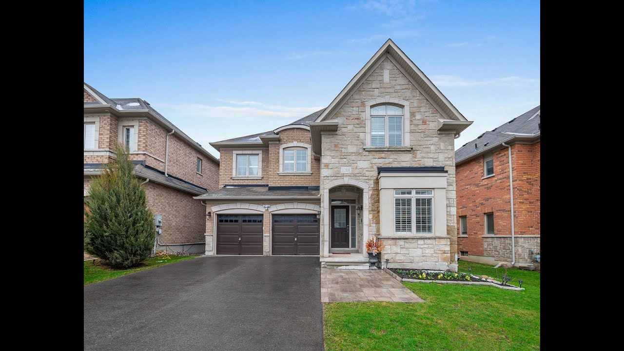 1208 Atkins Dr, Newmarket, ON