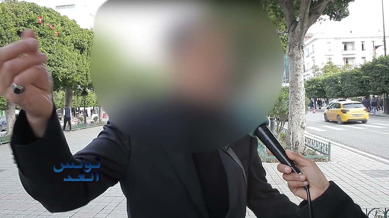 بان كي مون قاعد في بيت الصالة لابس بيجاما يلعب مع القطوسة!! مواطن يكشف أسرار صادمة