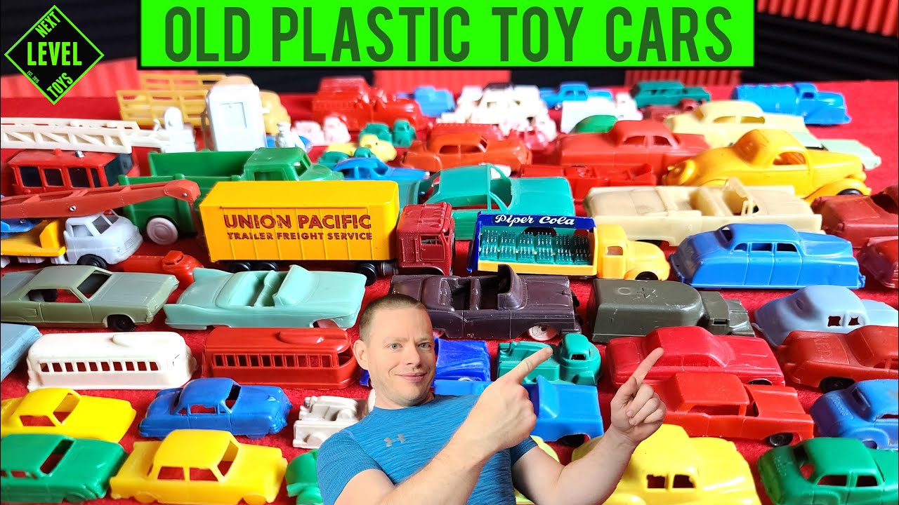 LOTS & LOTS of OLD PLASTIC TOY CARS {1930s-1970s}