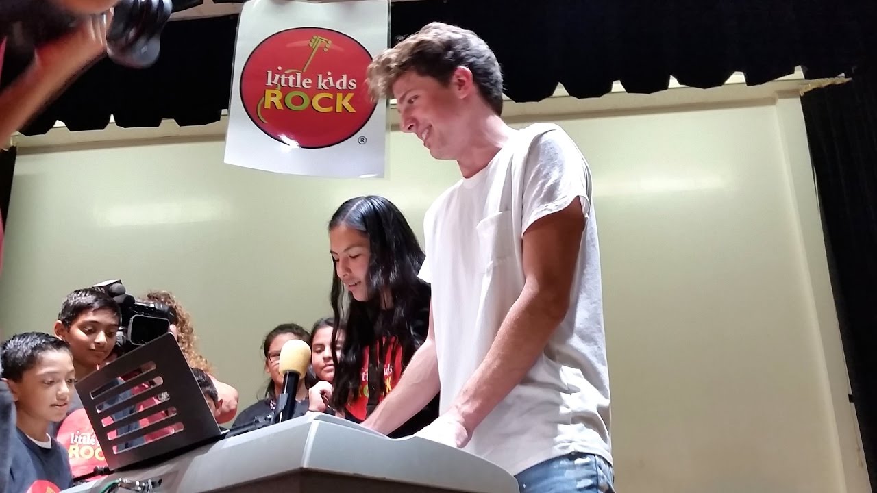 Charlie Puth Visits Houston Elementary School | Music Will
