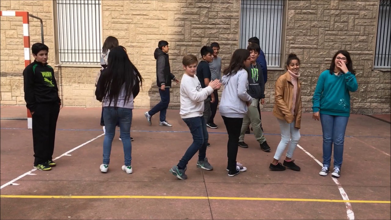 Videoclip del villancico de 1ºESO C - Los Boscos '16