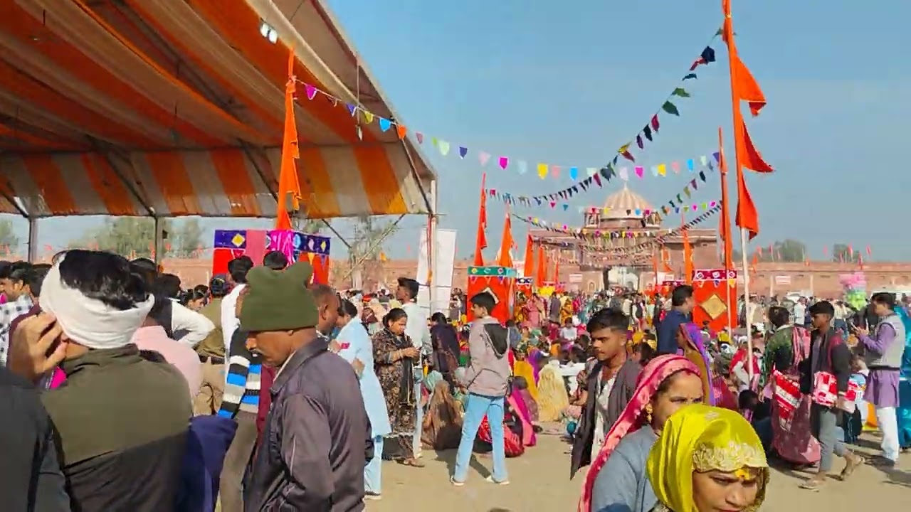#🕉️नवग्रह शक्ति पीठ मंदिर डबरा में आज पं प्रदीप मिश्रा जी शिव महापुराण कि कथा का अन्तिम दिन हैं 🚩🔱🙏#