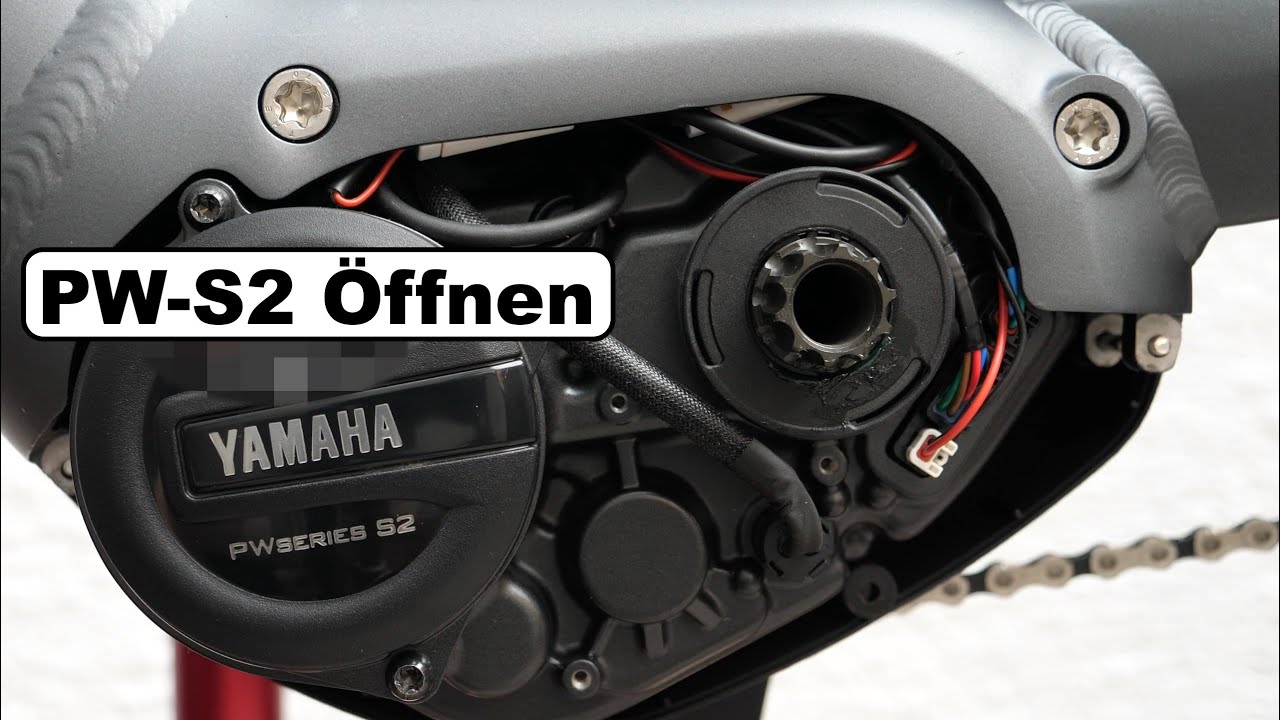 Yamaha PW-S2 - Öffnen - Tuning - Abdeckung entfernen