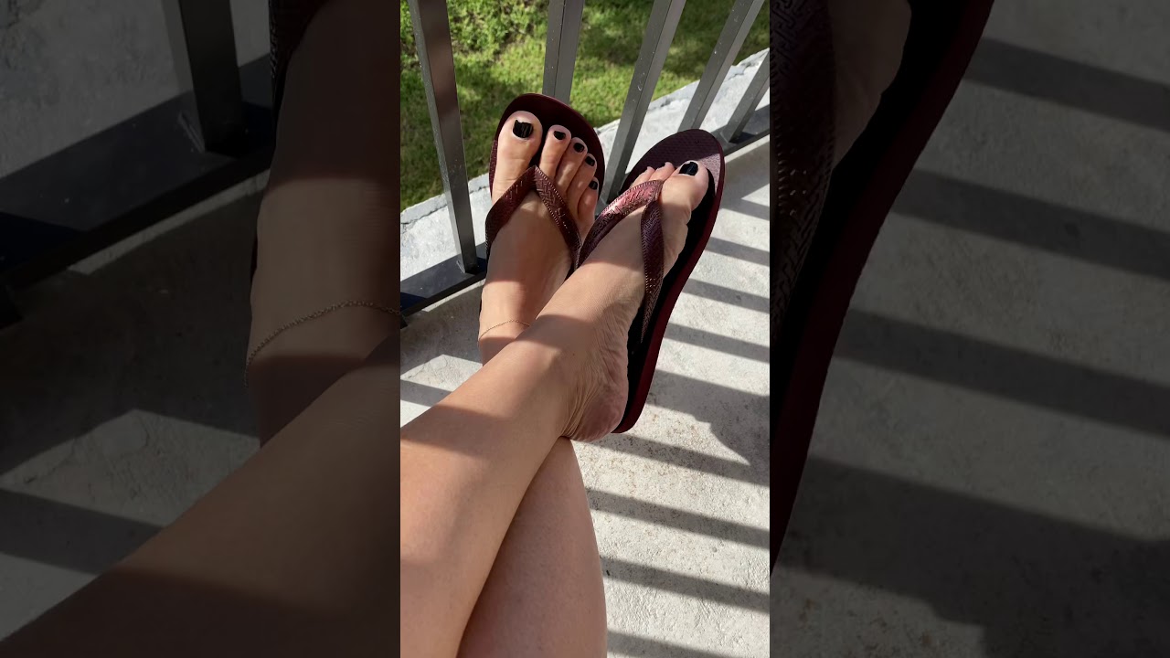 Daily Cup of Toe Tease😈