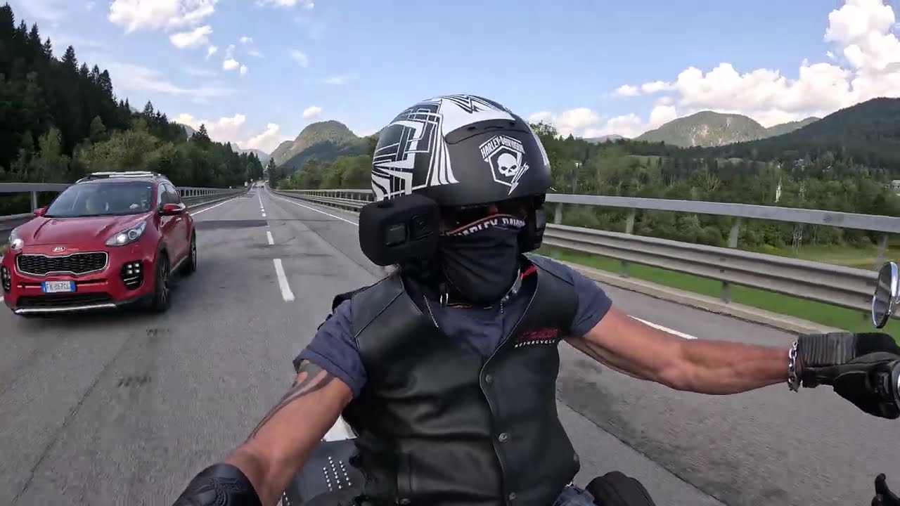 EP 104 Partie 4 retrouvaille avec les potes et arrivée en Autriche !!!!: