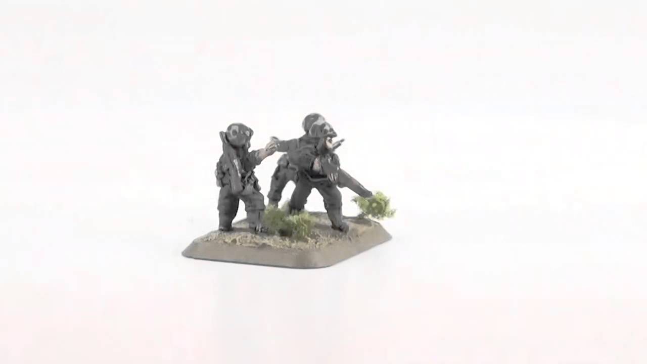 Painting a US Marine