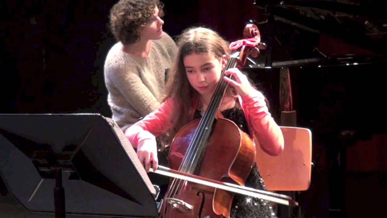Paloma (10) plays La Cinquantaine on cello