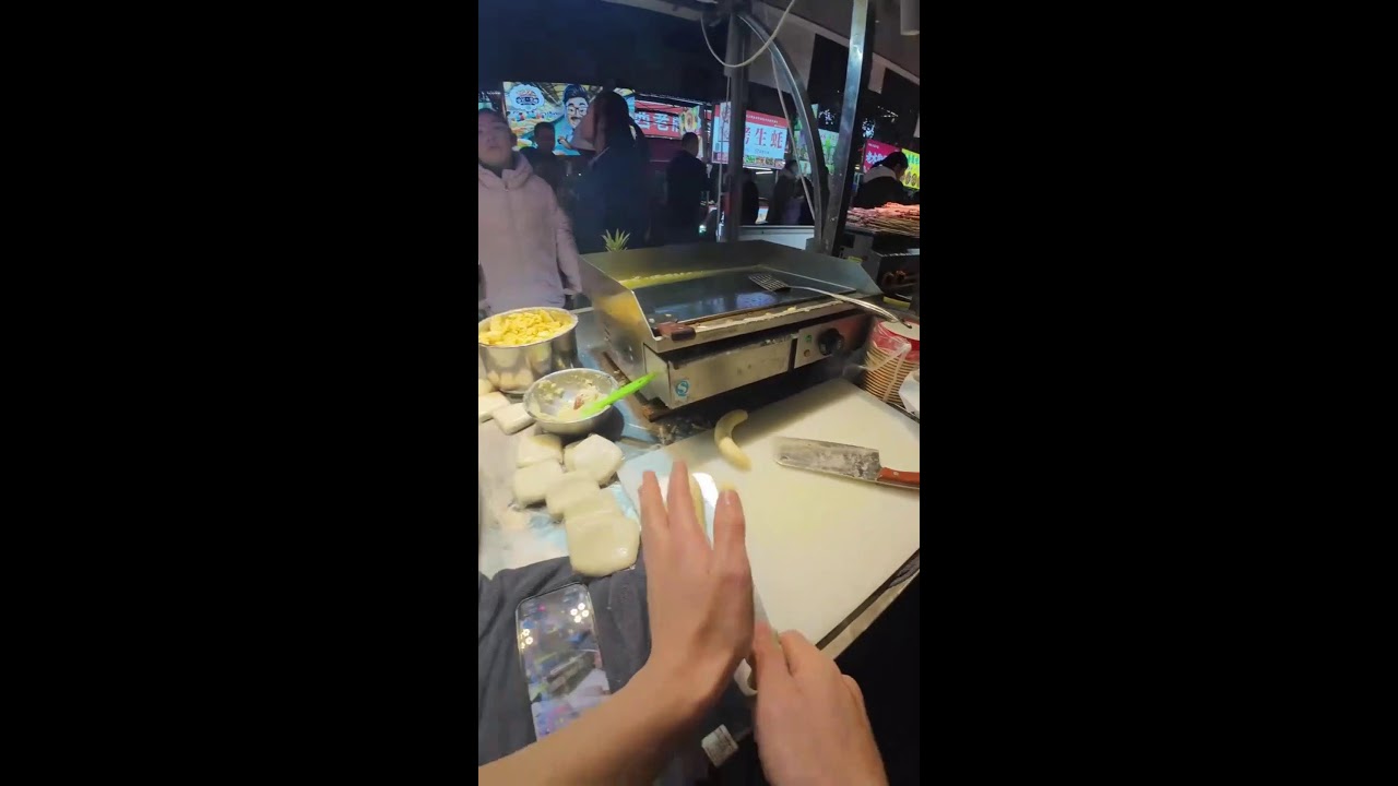 Chinese Street Food Livestream | POV Flying Roti Technique with Real Market Sounds