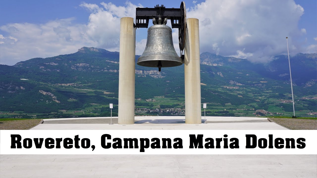 ROVERETO (I), Läuten der Gefallenenglocke/Campana dei Caduti (Maria Dolens)