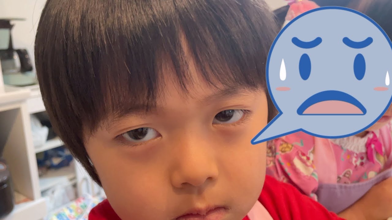 【どうした？みなくん！？】いずちゃんとみなくんがパパのお手伝い！ニガテなきゅうりを食べられるかな？？【まりちゃん いずちゃん みなくん PaPa's クッキング】