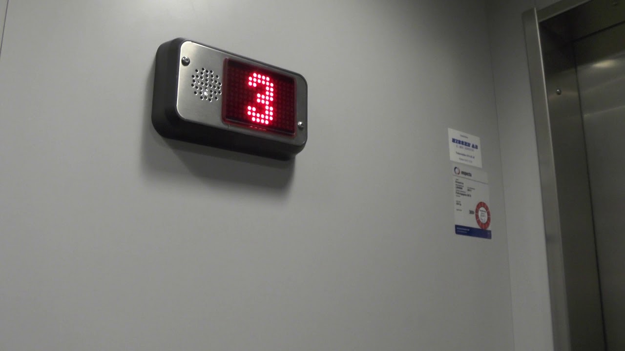 HISSEN AB mod. Hydraulic Elevator @ Folkungagatan 92B, Stockholm