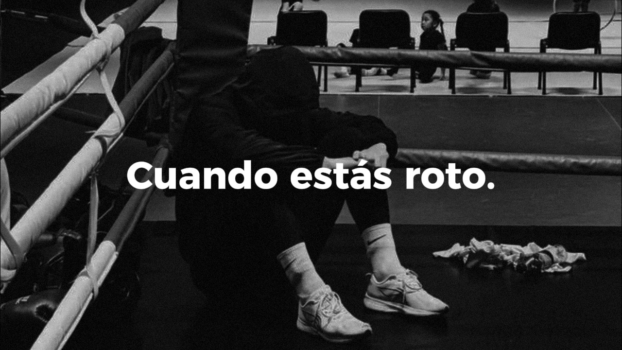 𝐂𝐮𝐚𝐧𝐝𝐨 𝐭𝐞 𝐬𝐢𝐞𝐧𝐭𝐞𝐬 𝐫𝐨𝐭𝐨 - Mejor Discurso Motivacional