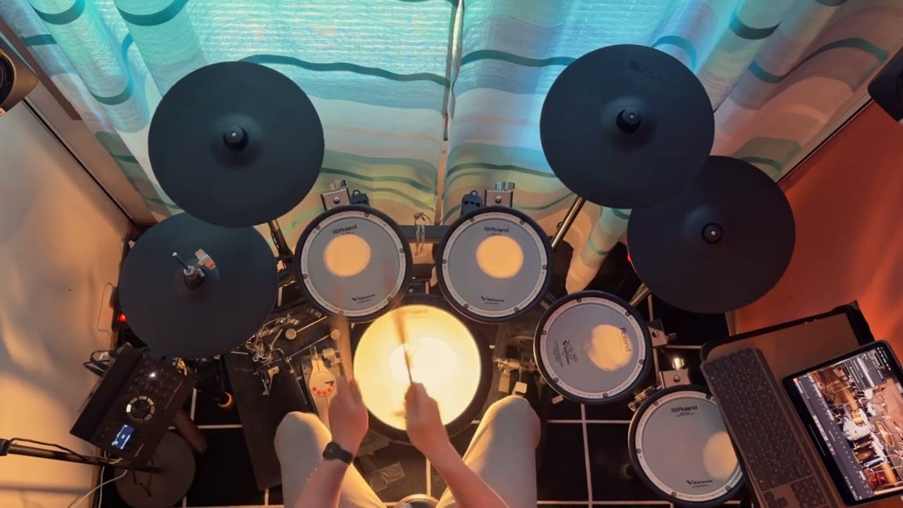 Rölli - Omituisten otusten kerho (Drum cover)