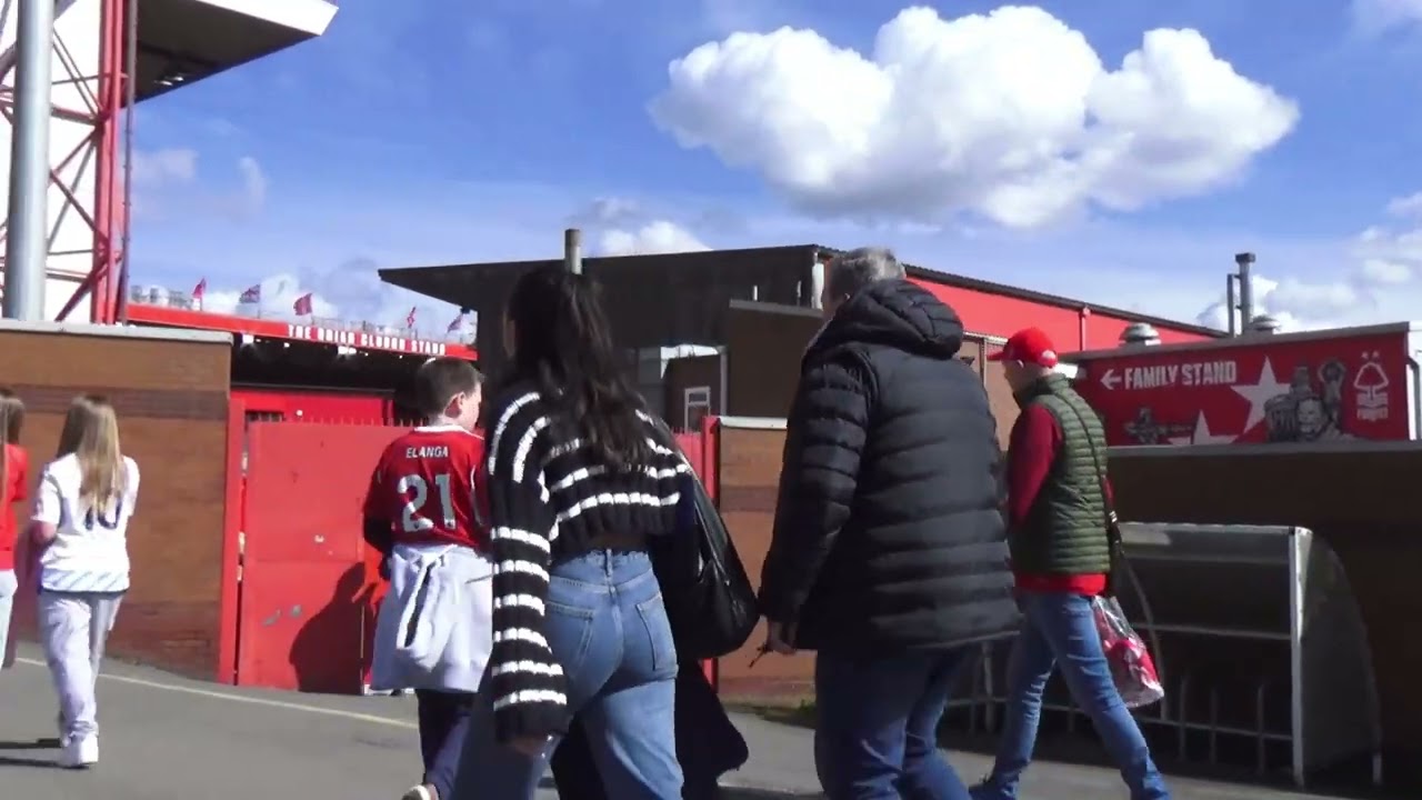 Nottingham Forest and Meadow Lane football grounds and Trent bridge cricket ground.