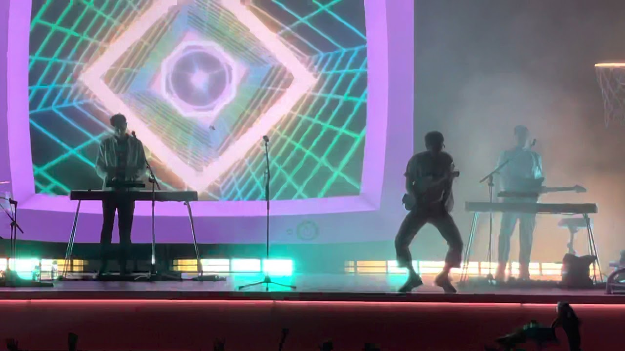 Glass Animals - Dreamland & Life Itself - show opening Charlotte NC - 9/04/21