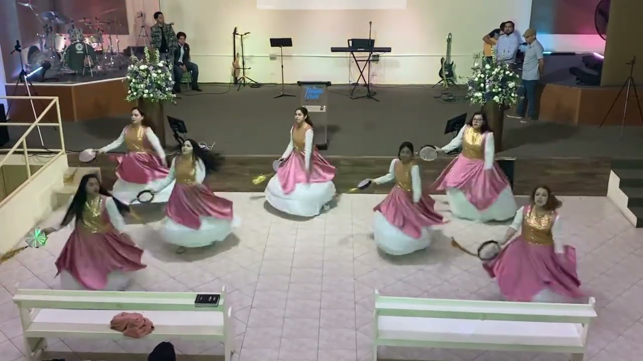 Coreografía “Remolineando” (Ministerio de Pandero Jatniel Elusai.)