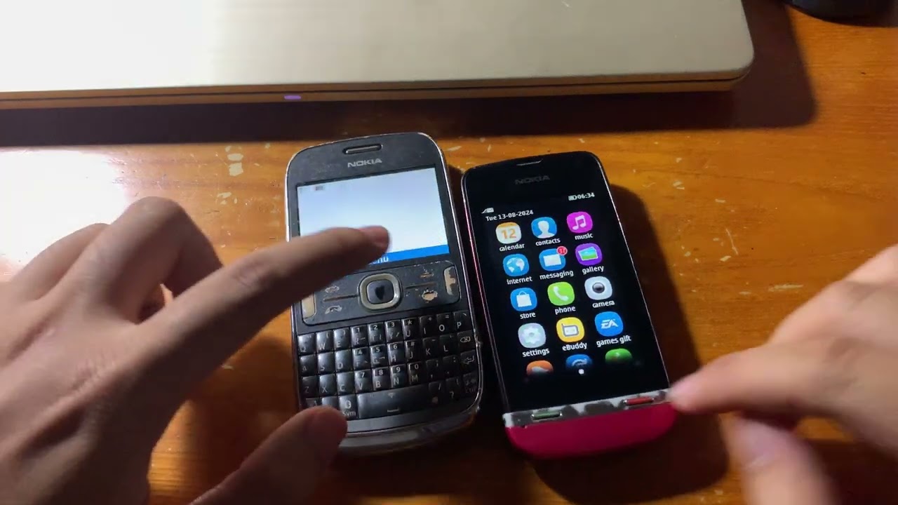 Nokia Asha 302 vs 311 | Startup/shutdown race