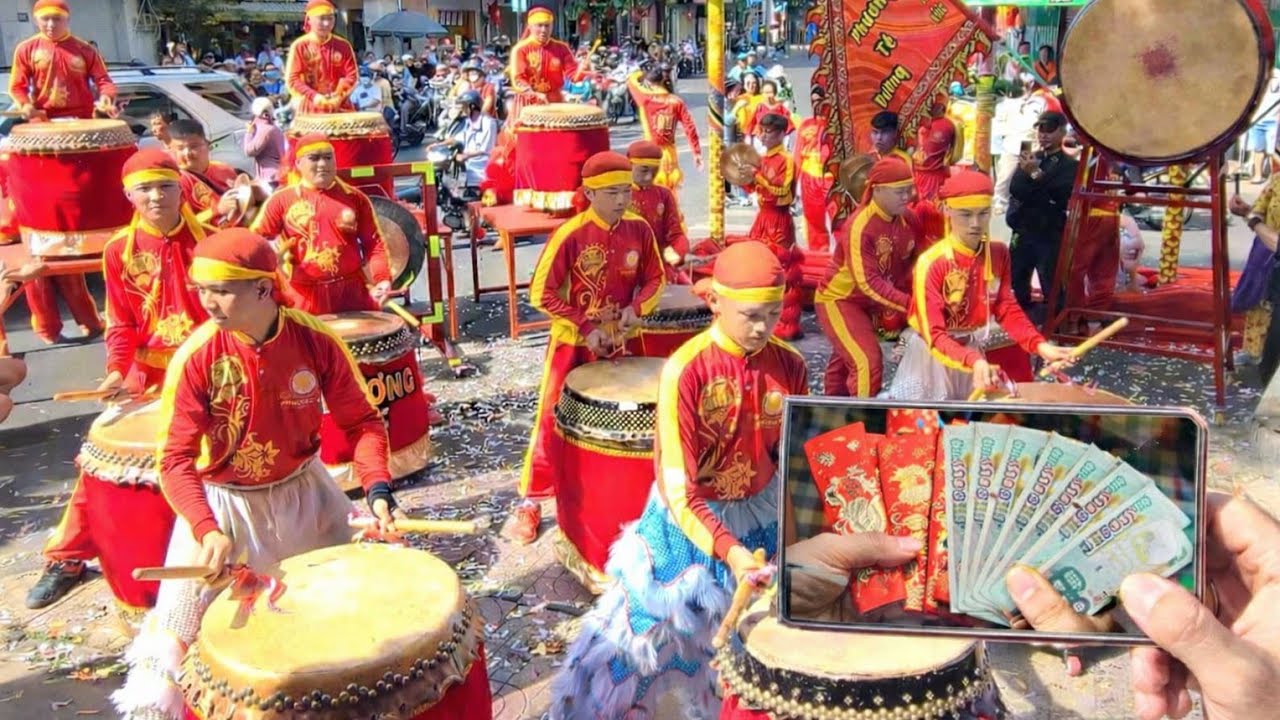 Sáng Mùng 3 Tết, Full clip hấp dẫn Đại Gia Sài Gòn lì xì múa Lân mệt xỉu - Phương Tế đường 2026