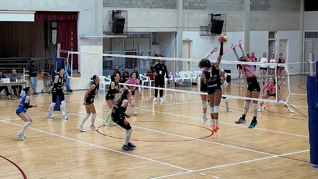 Cyprus Volleyball League (Women) . Olympiada Neapolis - Lemesos Volleyball.