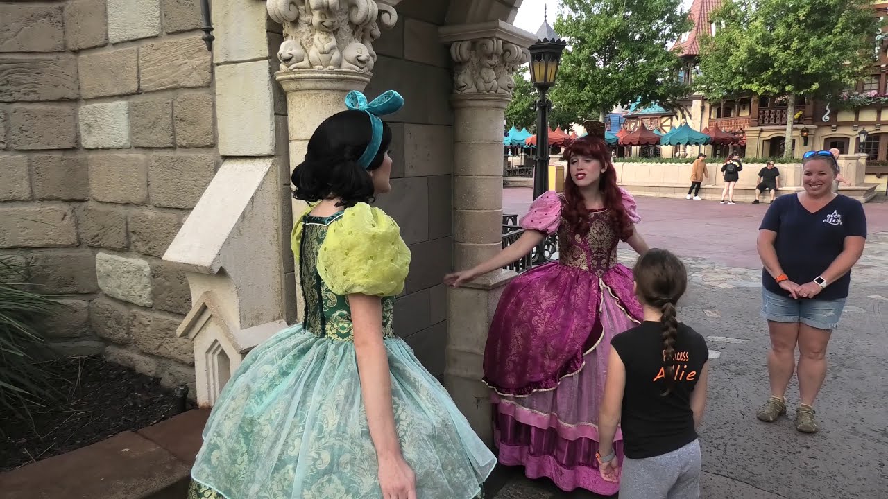 Fantasyland Complete Tour! Disney's Magic Kingdom theme park