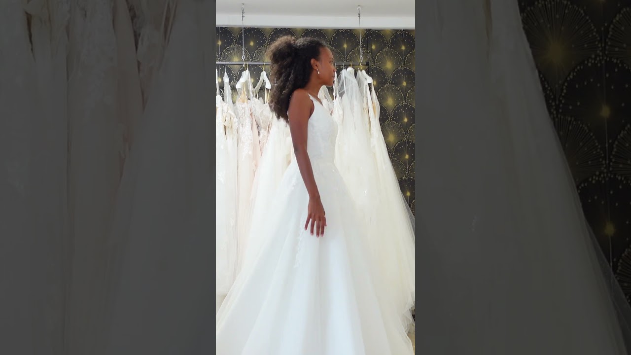 Ce moment o&ugrave; tout devient une r&eacute;alit&eacute; ✨ #fiancee #bridetobe #essayages #robes #viralvideo #mariage