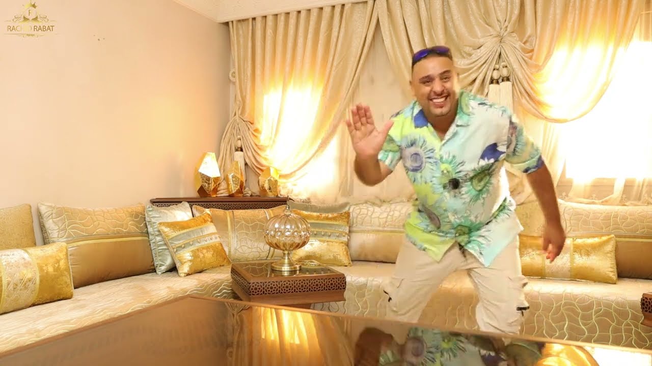 ناس سيدي رحال احنا جينا حتال عندكم 🤩🇲🇦❤️ صيبنا صالون مغربي همواي رأي زبون في أخر فيديو 🤔....