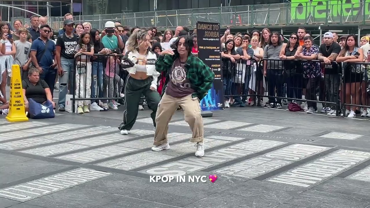 Dance to Korea S3 Mehak x Cat: BTBT (B.I 비아이) cover 뉴욕 타임스퀘어 NY Times Square 2023.07.19